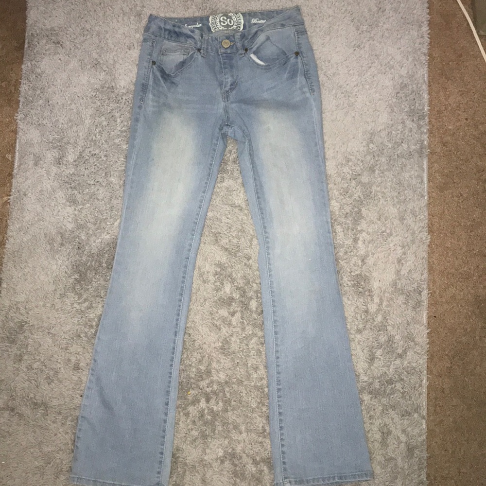 Light wash size 5 bootcut jeans